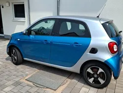 Blau Gebraucht 2020 Smart ForFour Electric Drive Kleinwagen | 8.500 € (Fairer Preis)