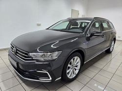Grau Gebraucht 2021 VW Passat GTE Kombi | 18.990 € (Guter Preis)