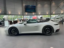 Weiß Gebraucht 2024 Porsche 911 Carrera GTS Cabrio | 179.911 € (Fairer Preis)
