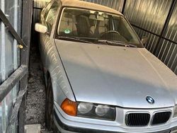 Schwarz Gebraucht 1999 BMW 316 Sport Line Limousine | 1.200 € (Superpreis)