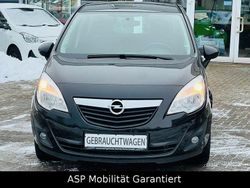 Schwarz Gebraucht 2011 Opel Meriva Edition Van / Kleinbus | 4.950 € (Etwas zu teuer)