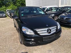 Schwarz Gebraucht 2008 Mercedes B200 Van / Kleinbus | 4.600 € (Fairer Preis)