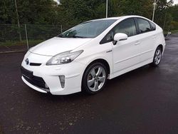 Weiß Gebraucht 2013 Toyota Prius Life Kleinwagen | 8.750 € (Etwas zu teuer)