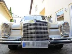 Gold Gebraucht 1970 Mercedes S280 Limousine | 12.000 €