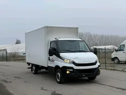 Weiß Gebraucht 2016 Iveco Daily Limousine | 8.500 €