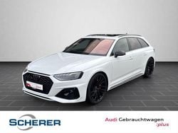 Gletscherweiß metallic (metallic) Gebraucht 2022 Audi RS4 Advanced Kombi | 66.990 € (Guter Preis)