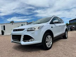 Electricweiß metallic Gebraucht 2013 Ford Kuga Titanium SUV | 8.950 € (Fairer Preis)