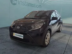 Schwarz Gebraucht 2024 Toyota Aygo Kleinwagen | 16.599 € (Fairer Preis)