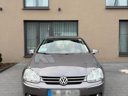 Gebraucht 2006 VW Golf V Limousine | 2.600 € (Etwas zu teuer)
