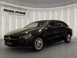 Kosmosschwarz metalliclack Gebraucht 2019 Mercedes CLA200 Shooting Brake Progressive Kombi | 25.990 € (Fairer Preis)