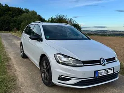 Weiß Gebraucht 2017 VW Golf VII Comfortline Kombi | 15.700 € (Etwas zu teuer)