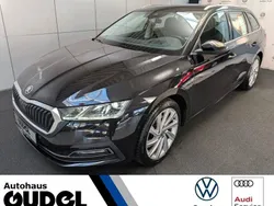 Schwarzmagic perleffekt Gebraucht 2021 Skoda Octavia Style Kombi | 21.880 € (Fairer Preis)