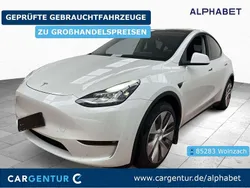 Pearl white multi coat (metallic) Gebraucht 2024 Tesla Model Y Long Range AWD SUV | 40.990 € (Fairer Preis)