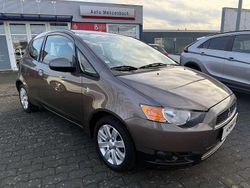 Grau Gebraucht 2011 Mitsubishi Colt Limousine | 4.890 € (Fairer Preis)