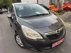 Grau Gebraucht 2012 Opel Meriva Edition Van / Kleinbus | 5.299 € (Fairer Preis)