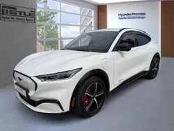 Weiss Gebraucht 2021 Ford Mustang Mach-E Basis SUV | 29.485 € (Guter Preis)