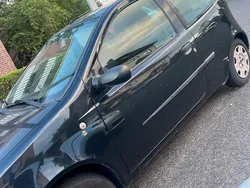 Schwarz Gebraucht 1999 Fiat Punto Kleinwagen | 800 €