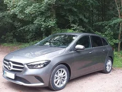 Silber Gebraucht 2021 Mercedes B200 Progressive Van / Kleinbus | 29.500 € (Etwas zu teuer)