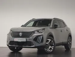Grau Gebraucht 2024 Peugeot 2008 Allure SUV | 20.900 € (Guter Preis)