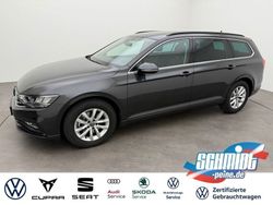 Grey metallic Gebraucht 2024 VW Passat Business Kombi | 33.700 €