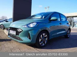 Mangrove green Neu 2025 Hyundai i10 Comfort Kleinwagen | 19.890 € (Etwas zu teuer)