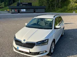 Weiß Gebraucht 2018 Skoda Fabia Kombi | 10.990 € (Teuer)