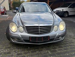 Grau Gebraucht 2009 Mercedes E280 Avantgarde Limousine | 4.500 € (Fairer Preis)