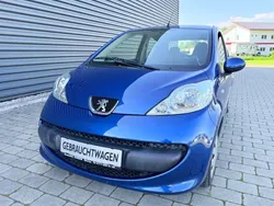 Zu lackieren blau 8m6/metallic Gebraucht 2007 Peugeot 107 Filou Kleinwagen | 2.790 € (Fairer Preis)