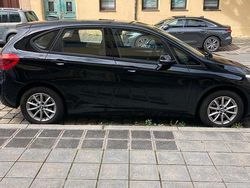 Schwarz Gebraucht 2018 BMW 218 Kombi | 17.250 € (Guter Preis)
