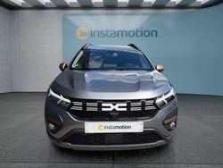 Grau Gebraucht 2023 Dacia Jogger Van / Kleinbus | 19.399 € (Fairer Preis)