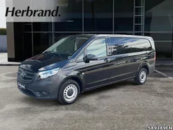 Schwarz Gebraucht 2023 Mercedes Vito Van / Kleinbus | 27.953 € (Guter Preis)