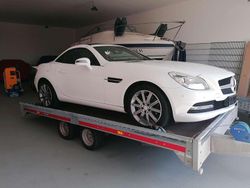 Weiß Gebraucht 2013 Mercedes SLK200 Cabrio | 17.900 €