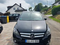Schwarz Gebraucht 2012 Mercedes B180 Van / Kleinbus | 9.800 € (Fairer Preis)