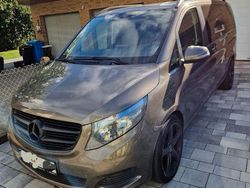 Braun Gebraucht 2017 Mercedes V220 Van / Kleinbus | 33.000 € (Guter Preis)