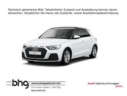 Weiss Gebraucht 2022 Audi A1 Advanced Limousine | 18.930 € (Guter Preis)