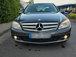 Silber Gebraucht 2010 Mercedes C180 Limousine | 4.600 €