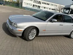 Silber Gebraucht 2008 Jaguar XJ Limousine | 20.000 €
