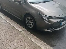 Gold Gebraucht 2020 Toyota Corolla Kombi | 15.000 € (Fairer Preis)