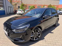 Schwarz Gebraucht 2024 Hyundai i30 Advantage Limousine | 20.890 € (Superpreis)