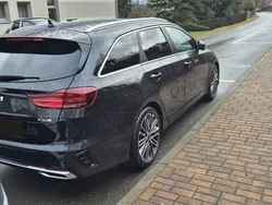 Schwarz Gebraucht 2024 Kia Ceed Sportswagon Kombi | 31.500 € (Etwas zu teuer)