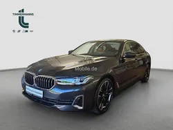 Grau Gebraucht 2021 BMW 540 Luxury Line Limousine | 47.900 € (Etwas zu teuer)