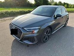 Grau Gebraucht 2024 Audi A3 Sportback S-Line Kleinwagen | 33.900 €