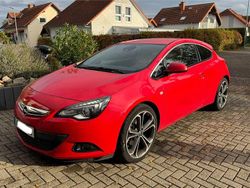 Rot Gebraucht 2011 Opel Astra GTC Innovation Limousine | 7.999 € (Teuer)