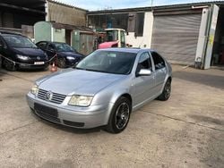 Silber Gebraucht 2003 VW Bora Trendline Limousine | 1.450 € (Superpreis)