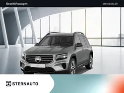 Grau Gebraucht 2025 Mercedes GLB200 SUV | 46.850 € (Teuer)