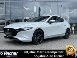 Weiß Neu 2025 Mazda 3 Exclusive-Line Limousine | 29.190 € (Etwas zu teuer)