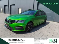 Gruen Gebraucht 2018 Skoda Octavia RS Kombi | 21.590 € (Etwas zu teuer)