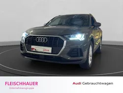 Grau Gebraucht 2022 Audi Q3 Basis SUV | 29.990 € (Fairer Preis)