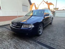 Blau Gebraucht 2000 Audi A4 S-Line Kombi | 2.200 € (Superpreis)