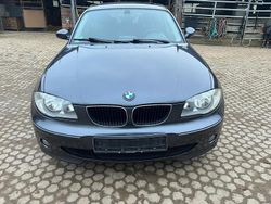 Grau Gebraucht 2006 BMW 118 Kleinwagen | 2.300 € (Guter Preis)